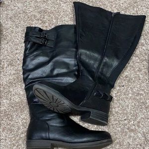 Black—extra wide calf boots!